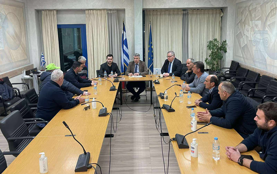 Συνάντηση Χριστόδουλου Τοψίδη με αντιπροσωπεία αγροτών από συλλόγους της Περιφέρειας Ανατολικής Μακεδονίας – Θράκης
