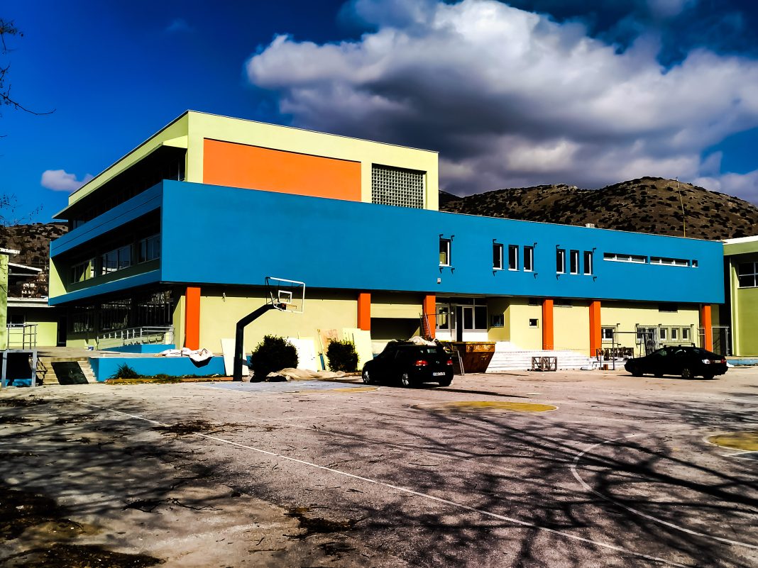 Τον Σεπτέμβρη του 2024 μετατέθηκε η ολοκλήρωση του έργου στο Γυμνάσιο – Λύκειο Κρηνίδων σύμφωνα με την τεχνική υπηρεσία του δήμου Καβάλας