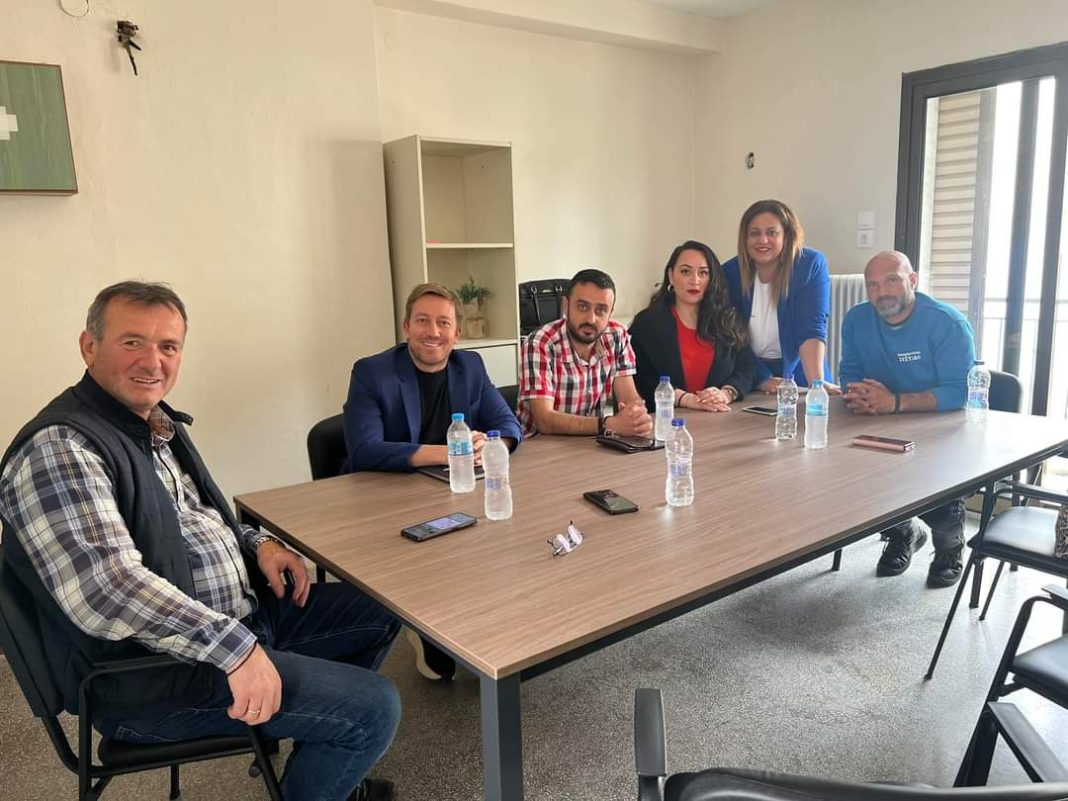 Συναντήθηκε με τον Πρόεδρο και τα Μέλη του Συμβουλίου Δημοτικής Κοινότητας Αμυγδαλεώνα ο Γιάννης Εριφυλλίδης