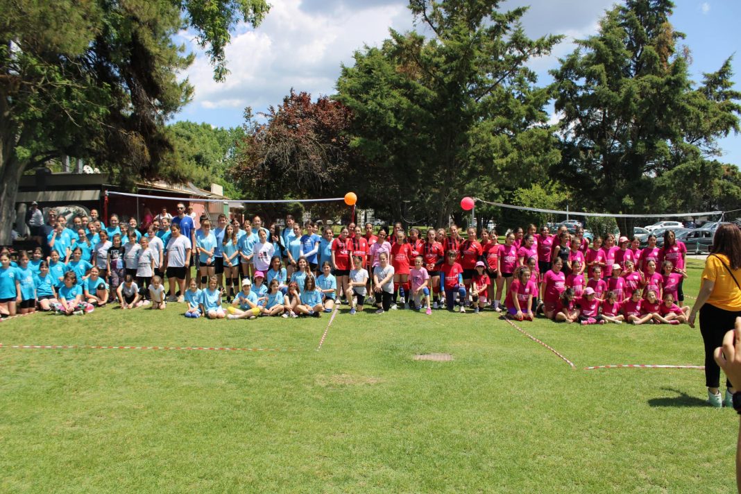 Με μεγάλη επιτυχία ολοκληρώθηκε το 𝐆𝐫𝐚𝐬𝐬 𝐕𝐨𝐥𝐥𝐞𝐲 𝐓𝐨𝐮𝐫𝐧𝐚𝐦𝐞𝐧𝐭 𝐦𝐨𝐦𝐞𝐧𝐭𝐬 του Α.Ο. Αμυγδαλεώνα στον Αρχαιολογικό Χώρο των Φιλίππων