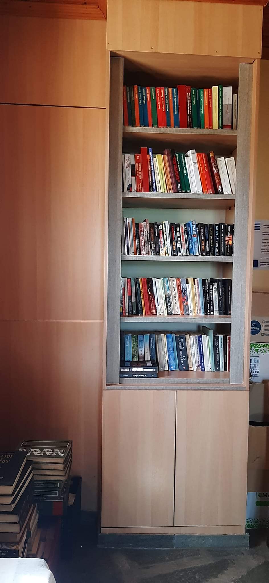 Λυκόστομο: Νέες βιβλιοθήκες – Προσφορά του Νίκου Δημόπουλου στην Δανειστική Βιβλιοθήκη