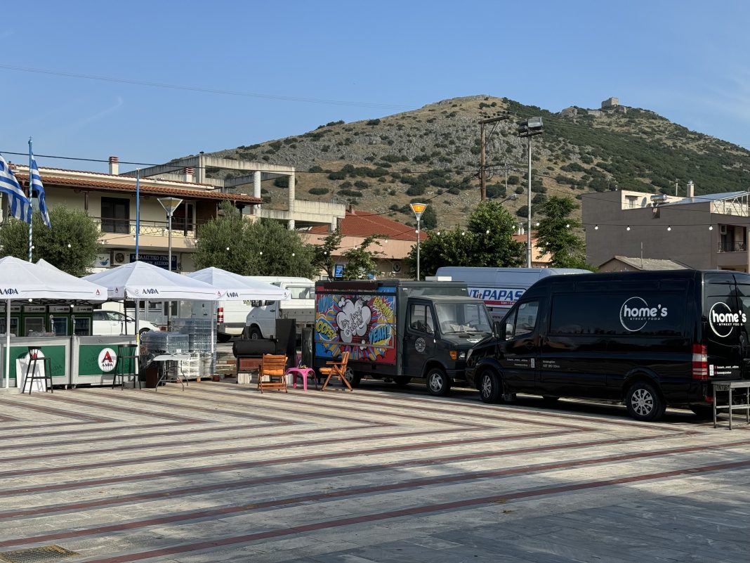 Ανοίγει τις πόρτες του σήμερα το απόγευμα στις 17:00 το Food Truck Festival στην Πλατεία Πελακανίδη, στις Κρηνίδες